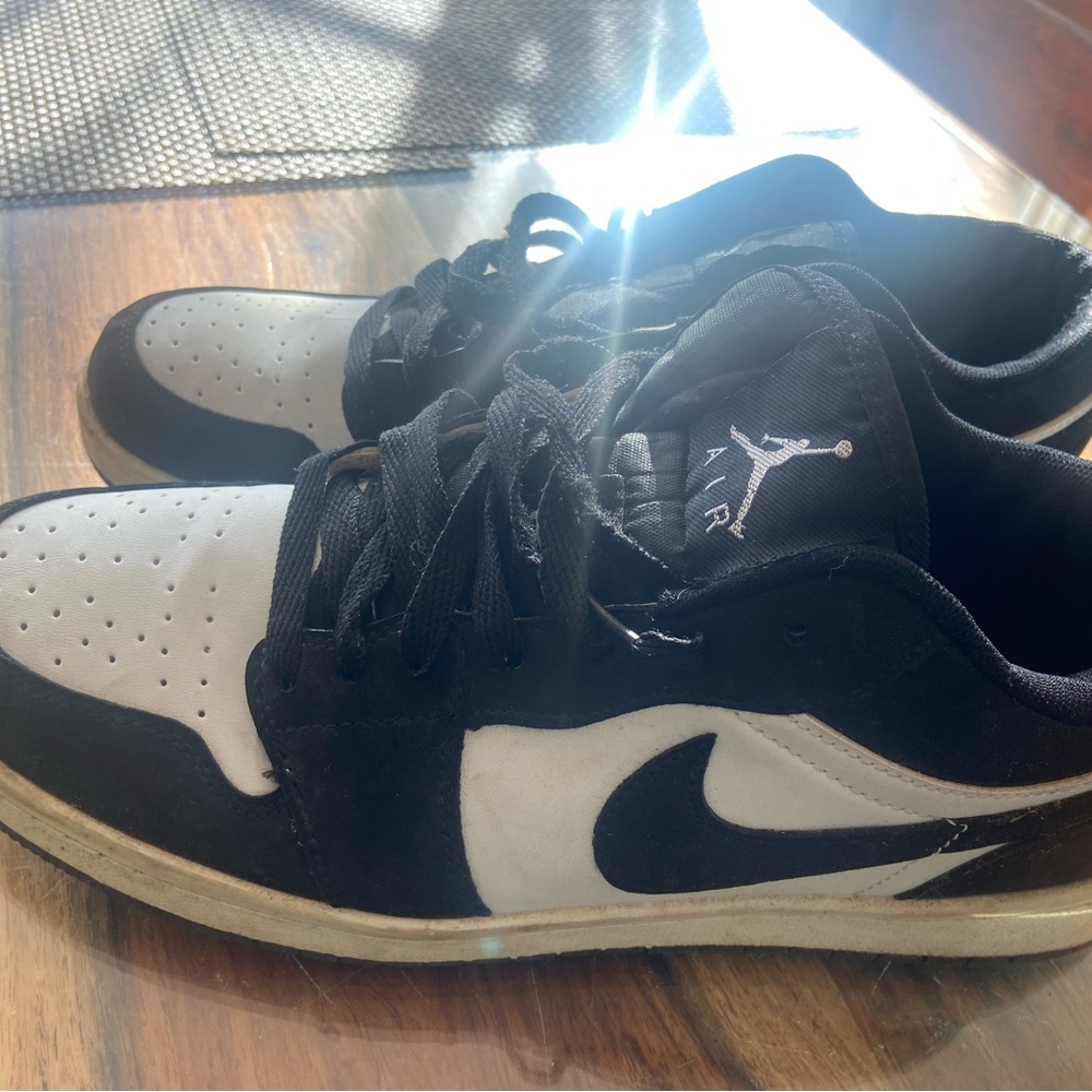 Nike Black and White Men's Sneakers